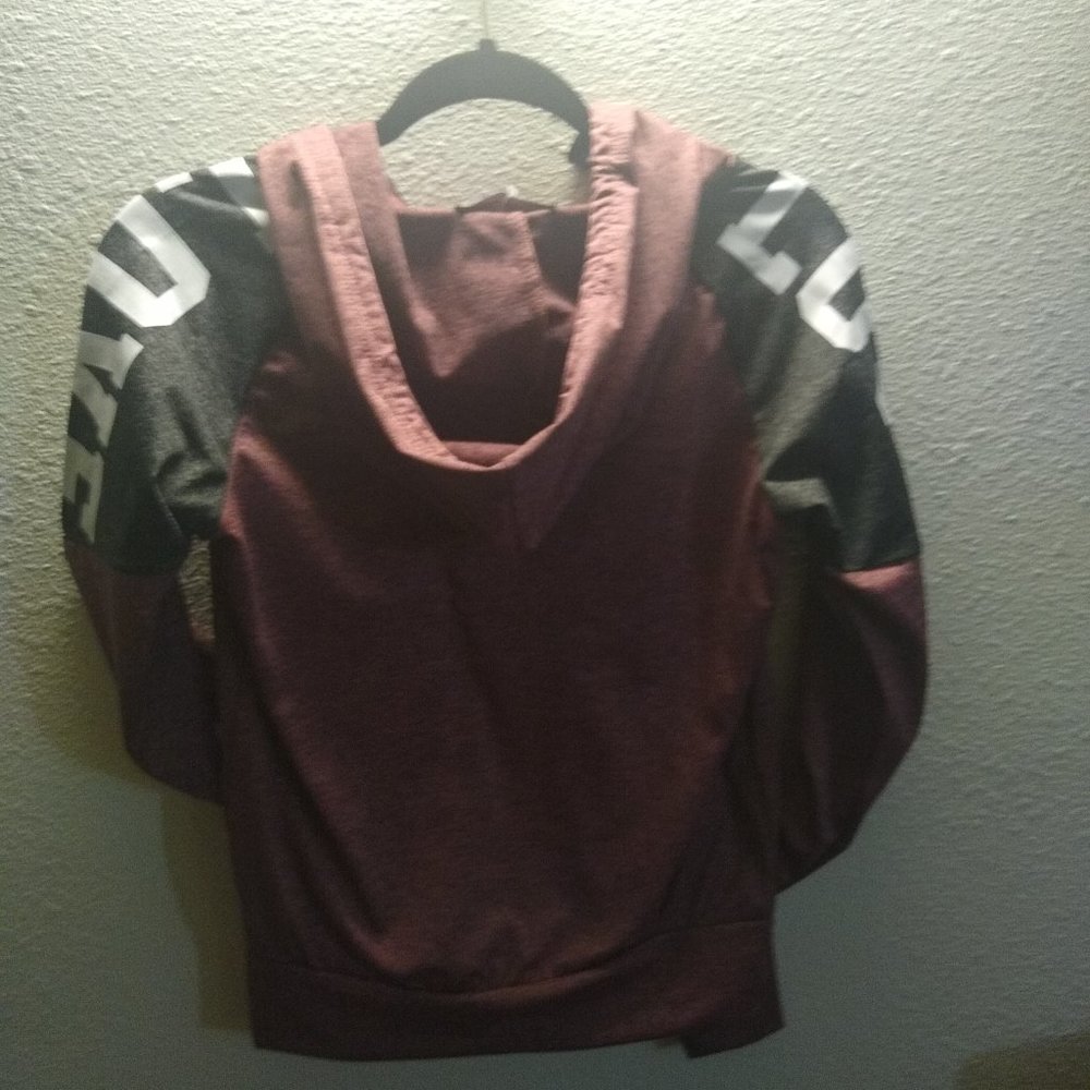 NWT 2 Piece Athletic set - Picture 6 of 8